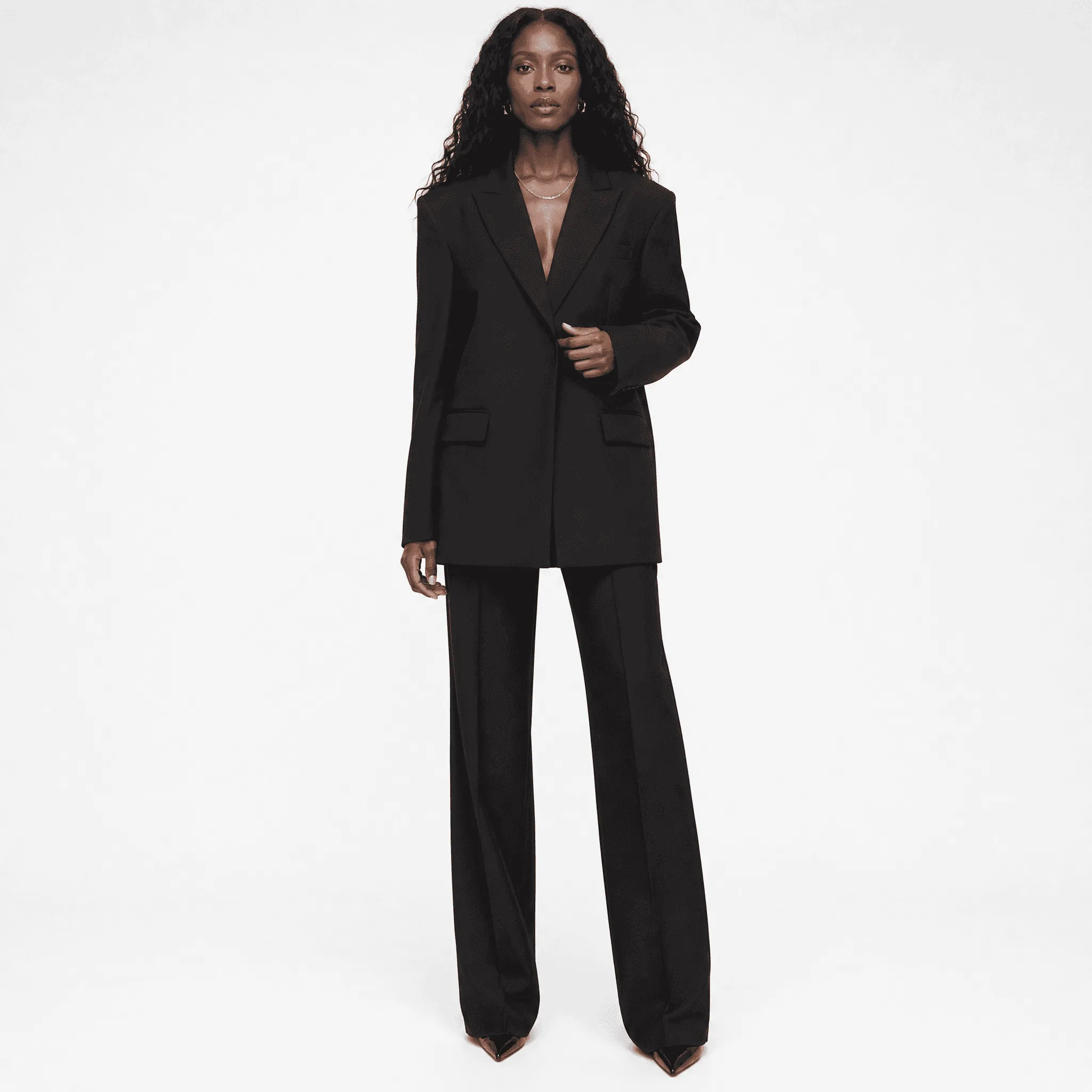 REF. 2 · OUTFIT